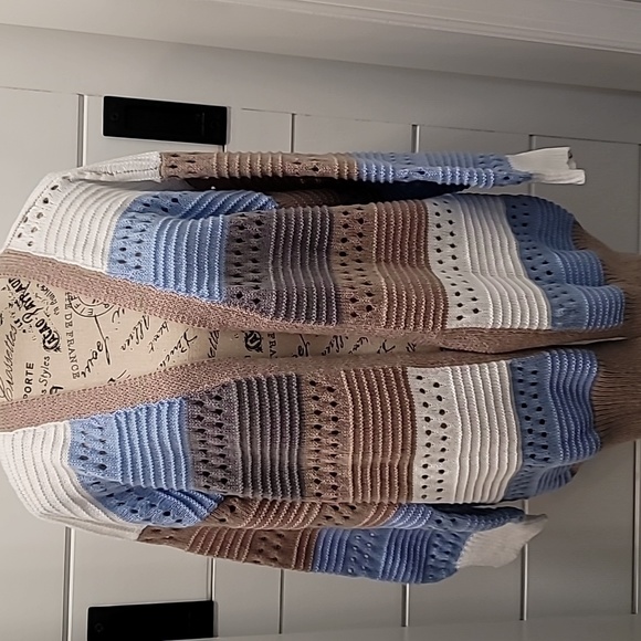 Color Block Cardigan - Picture 4 of 10